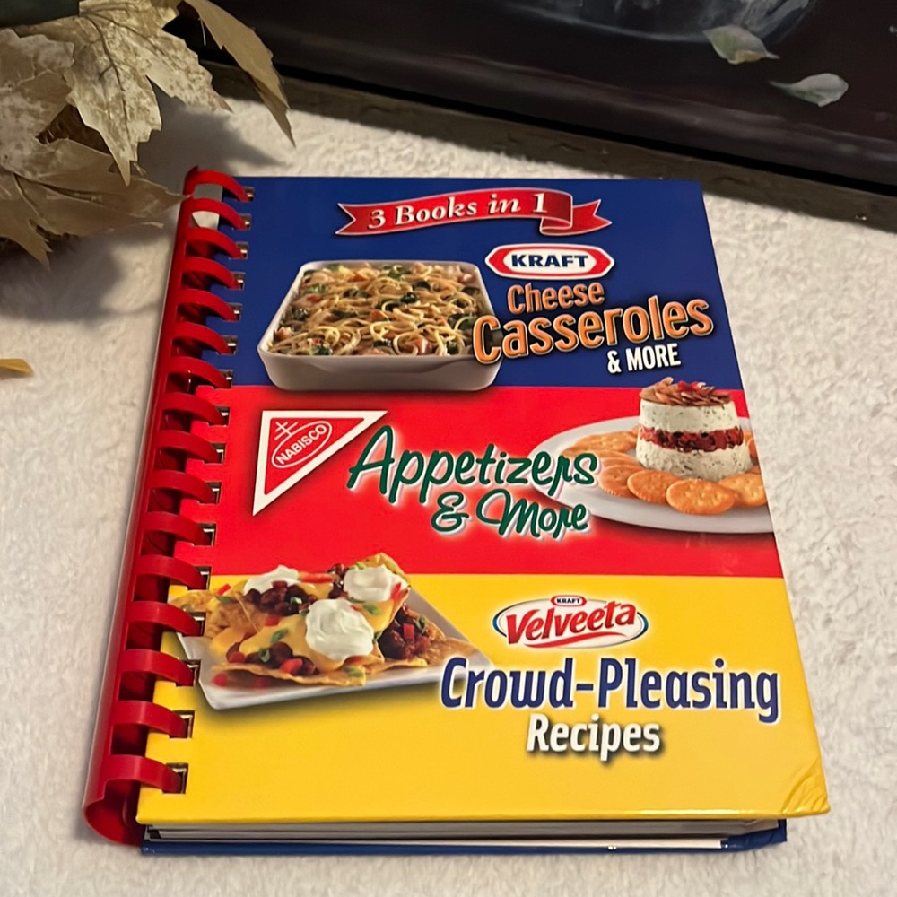 📚2/$10  3 Books in 1 Cookbook